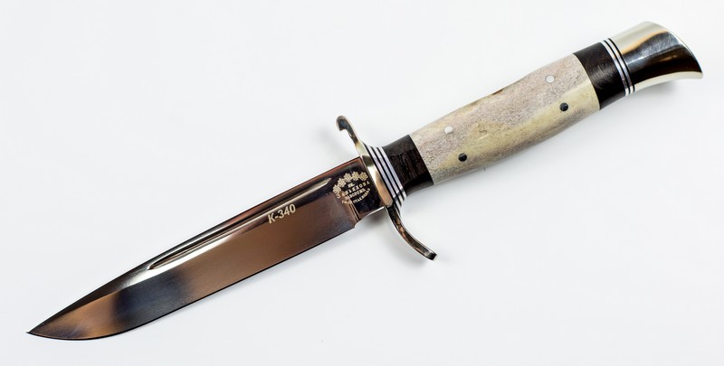 Нож якутский ручной ковки из Х12МФ, карельская береза